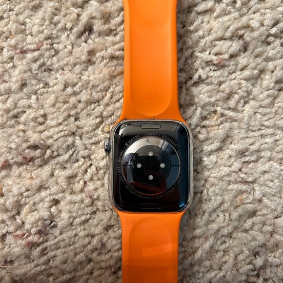 Hermes Series 7 Apple Watch 38mm - Picture 2 of 6